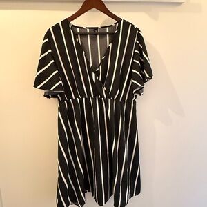 SHEIN Black and White Striped Blouse